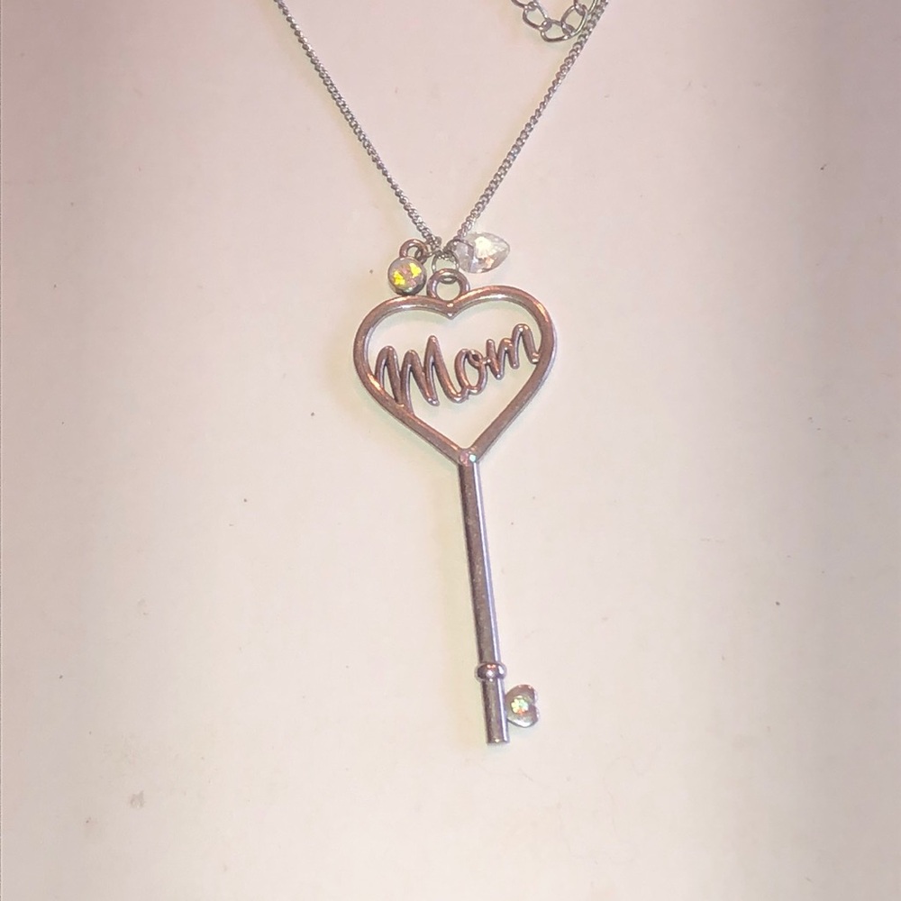 Silver Tone Mom Heart Key Pendant Necklace